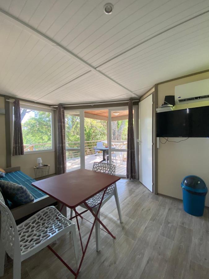 Les Chalets Des Iles Borgo  Luaran gambar